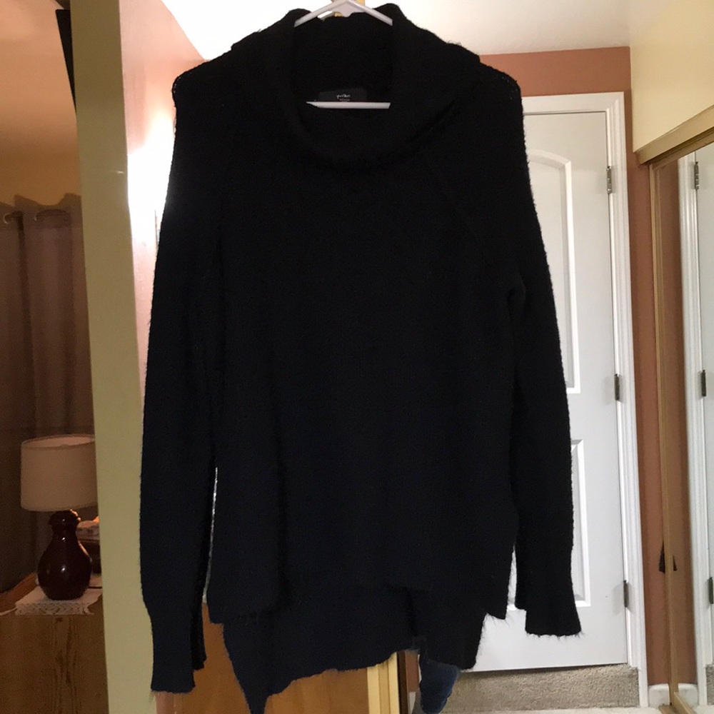 Mossimo hi-lo turtle neck sweater
